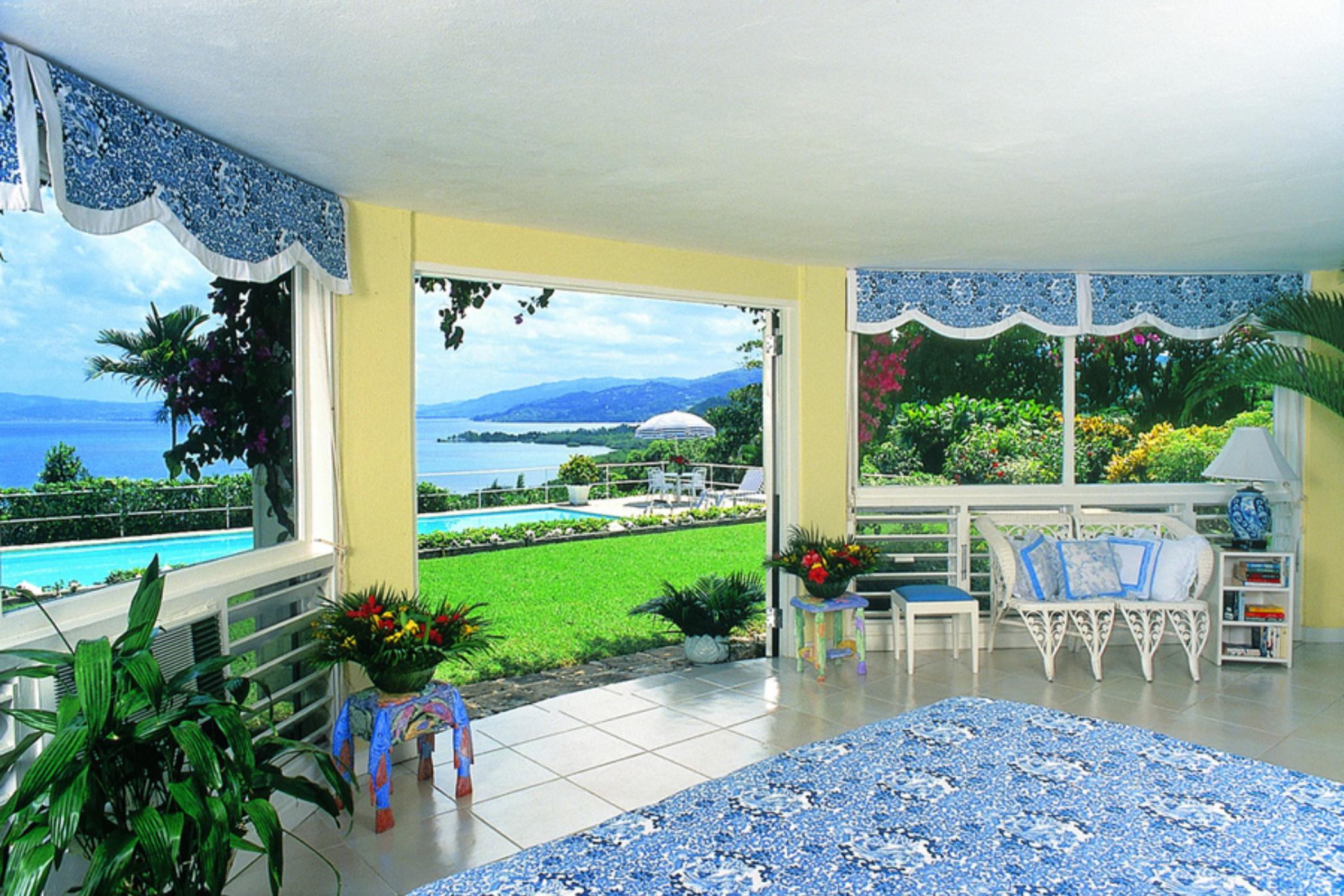 Hillside Villa VILLAWAY®