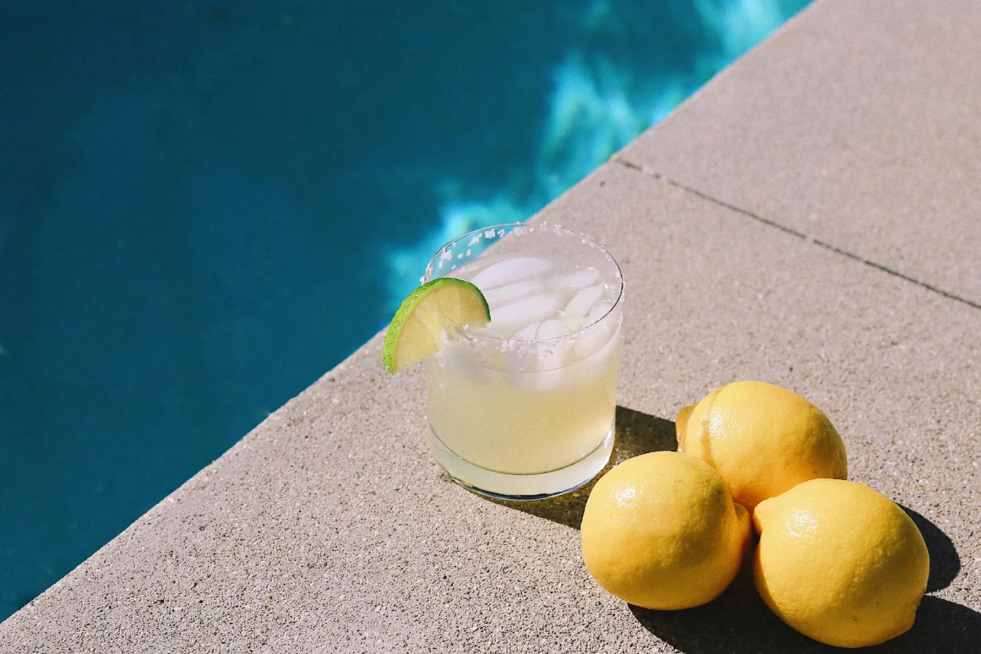 The 18 Best Happy Hours in Palm Springs